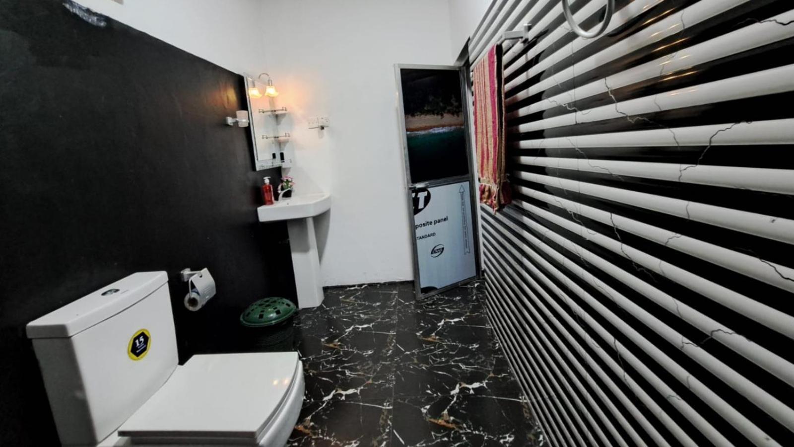 Kavidi Villa Home Stay Tangalle Pokoj fotografie
